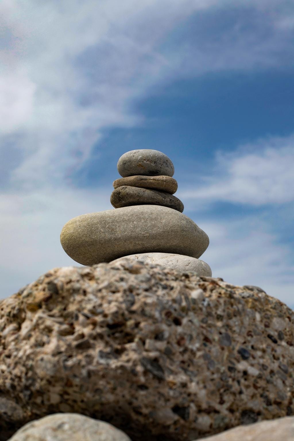 The Loss of Balance: 中庸之道 and the Age of Unravelling